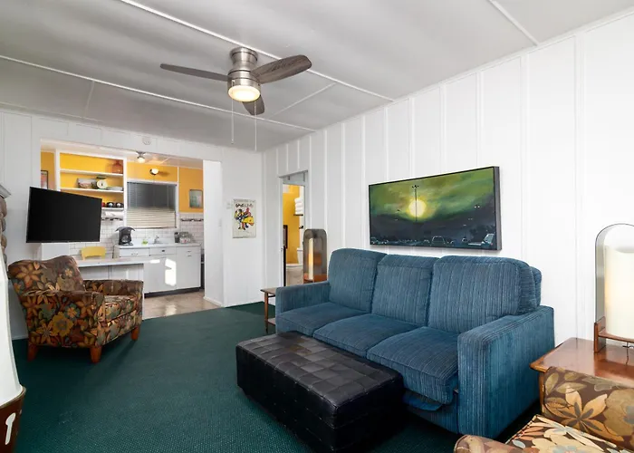 The Motor Lodge